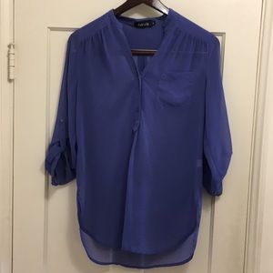 Fab’Rik tunic blouse in periwinkle blue